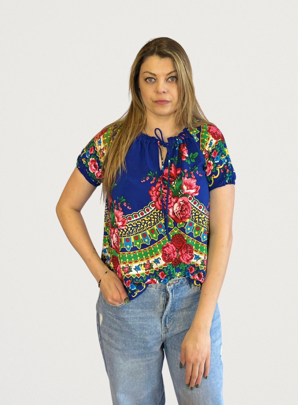 Szafirowa bluzka folkowa z koroną